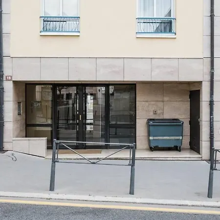 Allinlyon | Balcon Calme Vue St-Bernard 아파트